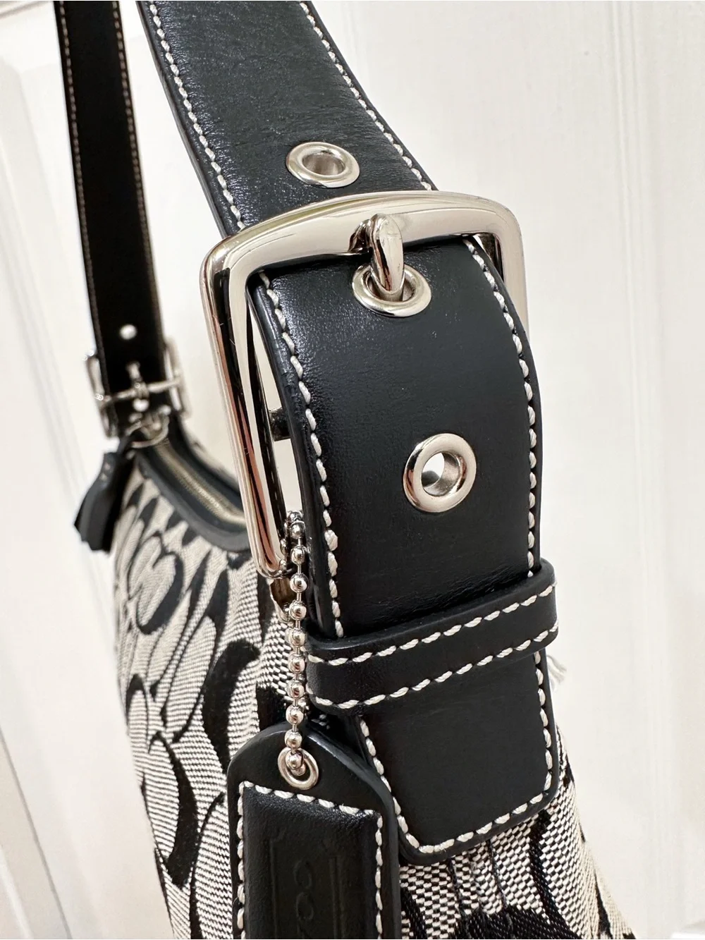 Coach Hamptons Baguette Shoulder Bag Black & Grey Signature Jacquard Canvas Y2K